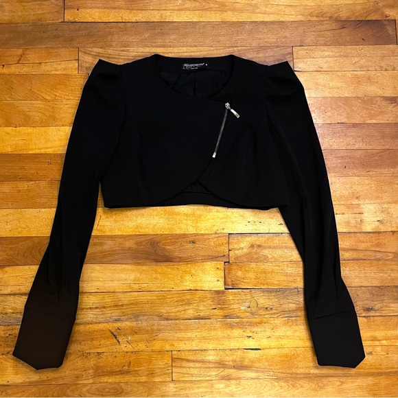Rinascimento Jackets & Blazers - RINASCIMENTO Made in Italy Black, Cropped Fitted Zipper Closure, Jacket - Size S